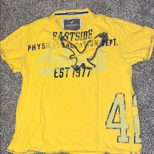 american eagle t- shirt